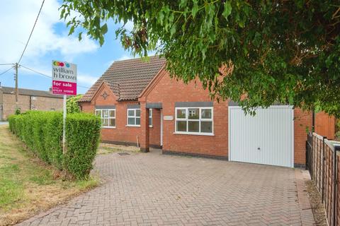 3 bed property, in West Street, £250,000