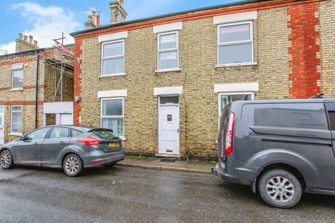 6 bed property, in Artillery Street, £250,000