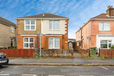 3 bed property, in Wilmer Road, £250,000