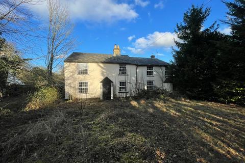 6 bed property, in London Road, £760,000