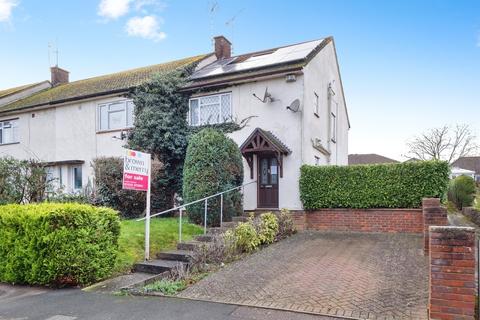 3 bed property, in St. Marys Way, £355,000
