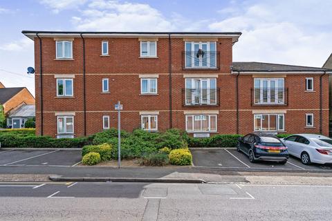 1 bed property, in Empress Road, £130,000