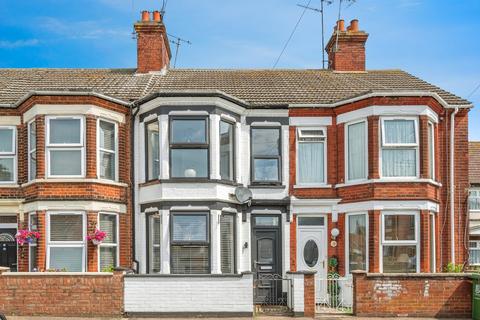 4 bed property, in Frederick Road, £160,000