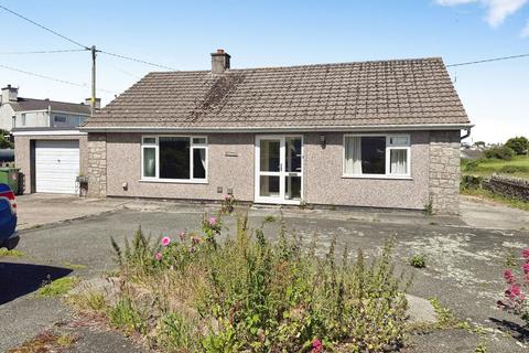 2 bed property, in Llanfachraeth, £250,000