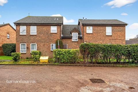 Studio, in Apeldoorn Drive, £200,000