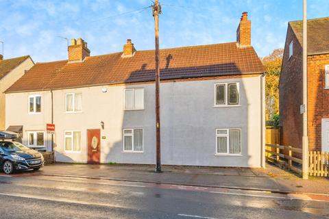 5 bed property, in Walsall Road, £485,000