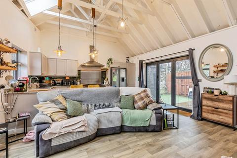 4 bed property, in Bedminster Down Road, £475,000