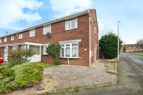 2 bed property, in William Kerr Road, £130,000
