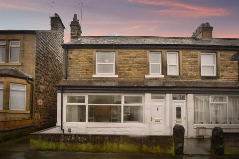 3 bed property, in King Edwards Drive, £300,000