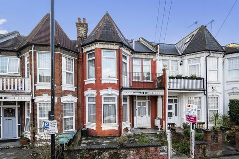 3 bed property, in Woodside Road, £700,000