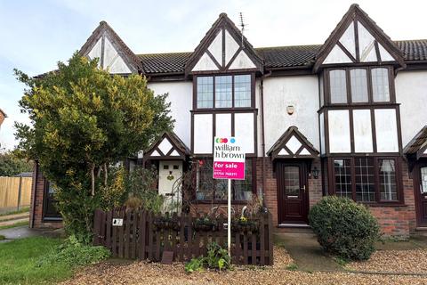 2 bed property, in James Avenue, £130,000
