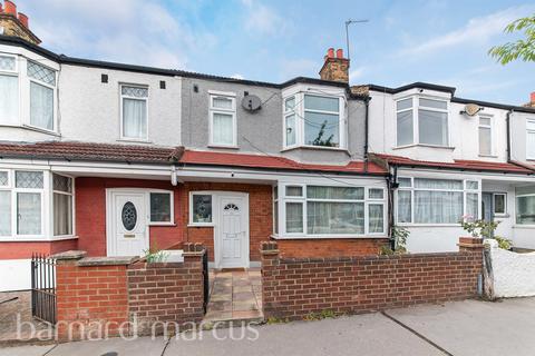 3 bed property, in Hamilton Road, £425,000