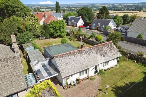 2 bed property, in Primrose Lane, £270,000