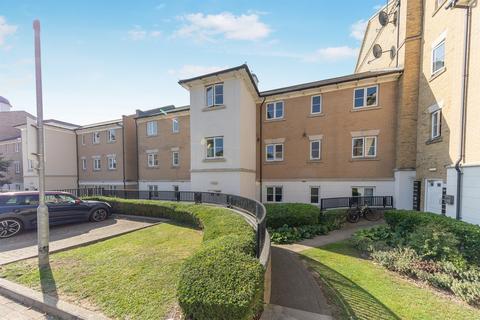 2 bed property, in Propelair Way, £160,000