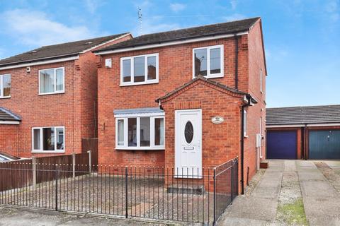 3 bed property, in Darrel Road, £165,000