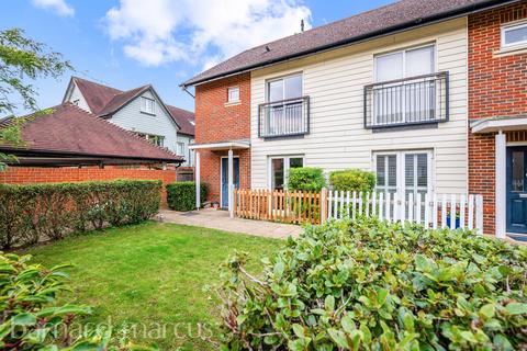 3 bed property, in Jeremiah Court, £475,000