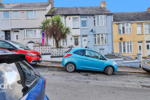 3 bed property, in Ganges Road, £185,000
