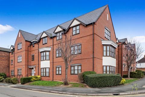 2 bed property, in Swan Lane, £159,950