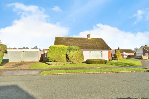 2 bed property, in Southlands, £250,000