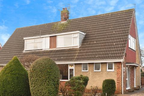 3 bed property, in Beechdale, £220,000