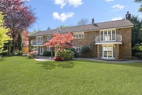 5 bed property, in Fairmile Lane, £2,000,000