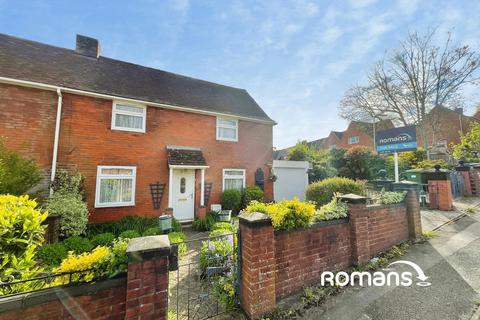 3 bed property, in St. Mary Street, £385,000