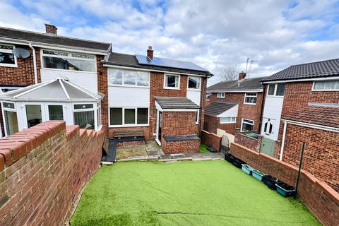 2 bed property, in Bruce Kirkup Road, £40,000