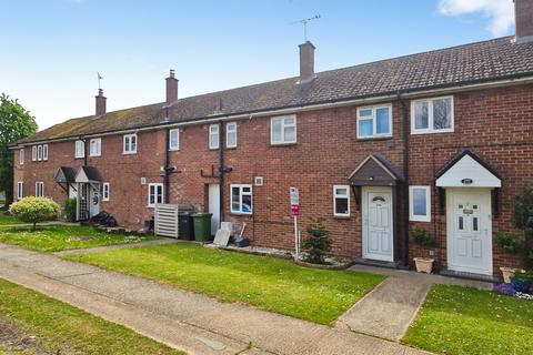 3 bed property, in Fen Road, £130,000