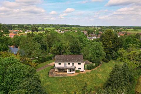4 bed property, in Candlers Lane, £780,000