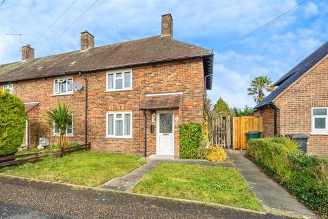 2 bed property, in Fletcher Place, £315,000