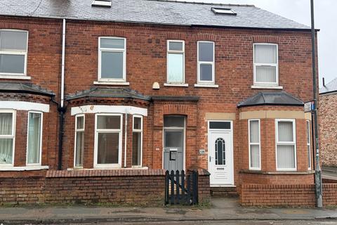 4 bed property, in Hull Road, £310,000