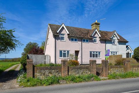 4 bed property, in Bull Lane, £450,000