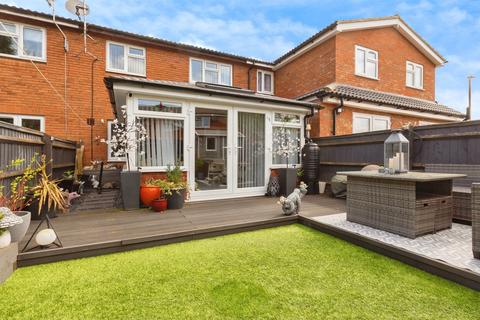 3 bed property, in Cherwell Road, £375,000