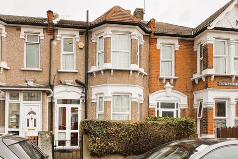 3 bed property, in Monteagle Avenue, £450,000