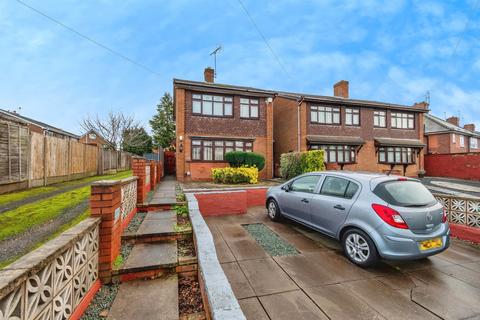 3 bed property, in Short Street, £230,000