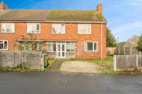3 bed property, in Chestnut Way, £165,000