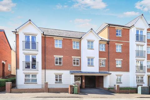 2 bed property, in Haden Hill, £95,000