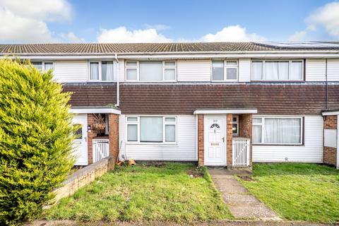 5 bed property, in St. Agnells Lane, £350,000