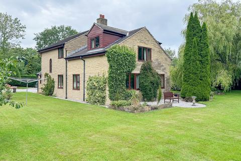 3 bed property, in Lightwood Lane, £790,000