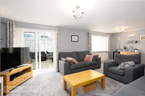 3 bed property, in Bracken Close, £385,000
