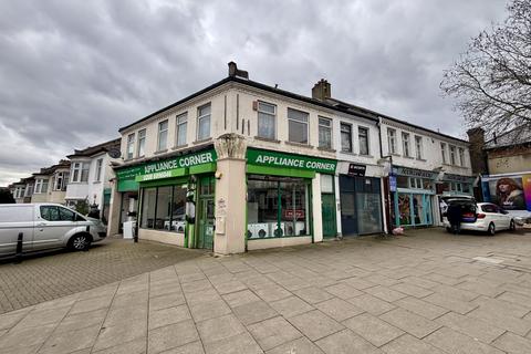 1 bed property, in LONDON SE23, £170,000