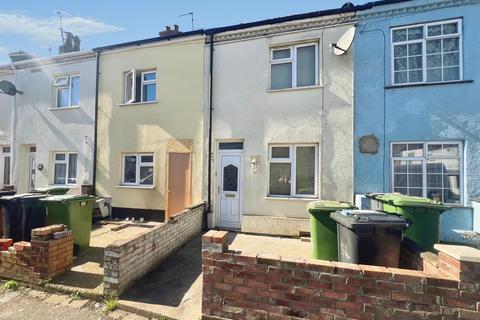 3 bed property, in Gladstone Street, £170,000