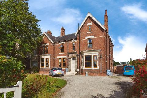 7 bed property, in Westbourne Road, £450,000