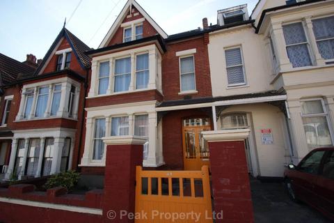 7 bed property, in Big Rooms! Communal Lounge! York Road, £485,000