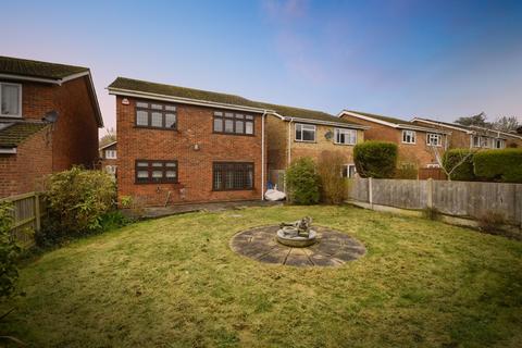 4 bed property, in Talbrook, £700,000