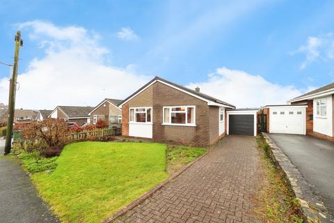 3 bed property, in Wren Park Close, £325,000