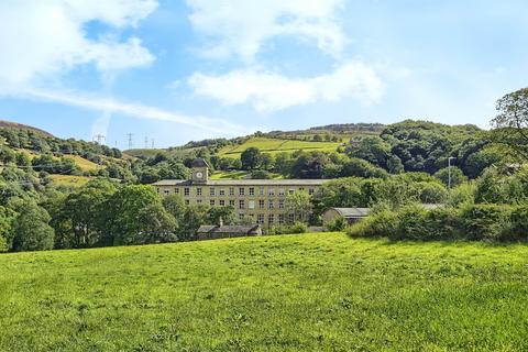 2 bed property, in Rishworth Mill Lane, £180,000