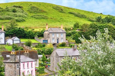 3 bed property, in Aberarth, £375,000