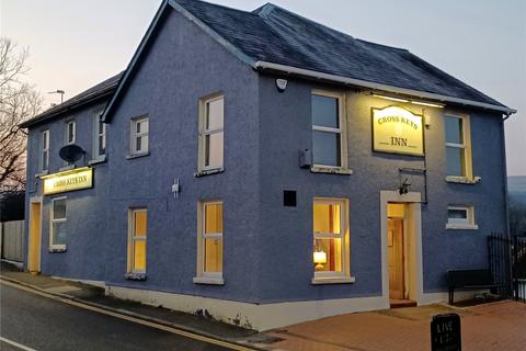 3 bed property, in Cwmamman Road, £145,000