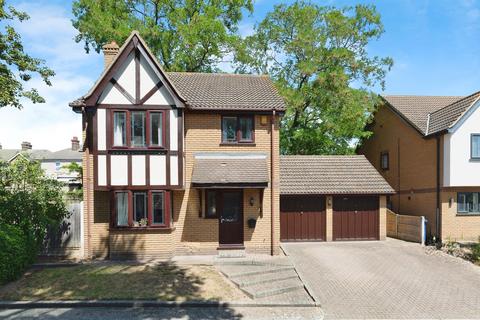 4 bed property, in High View Gardens, £500,000